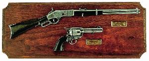 Mini-puska-a-revolver-na-podlozce